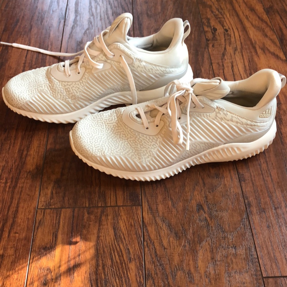Adidas alphabounce shoes